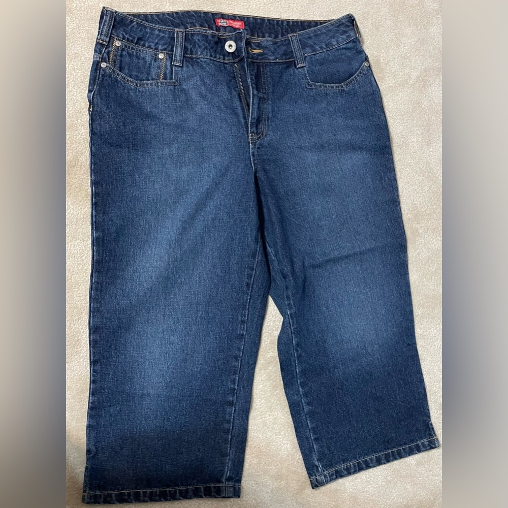 Faded Glory Capri Jeans